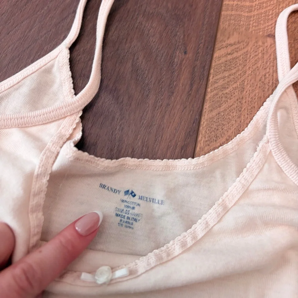 Brandy Melville Pink tank - Picture 3 of 3